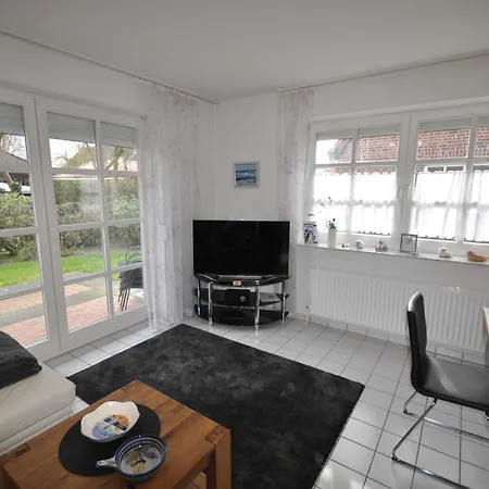 Nr 97 - Uferstrasse * Carolinensiel